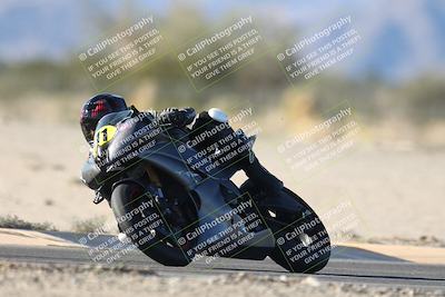 media/Dec-07-2025-CVMA (Sun) [[3e7d2de5dc]]/Race 12- Formula 40 MW and LW/